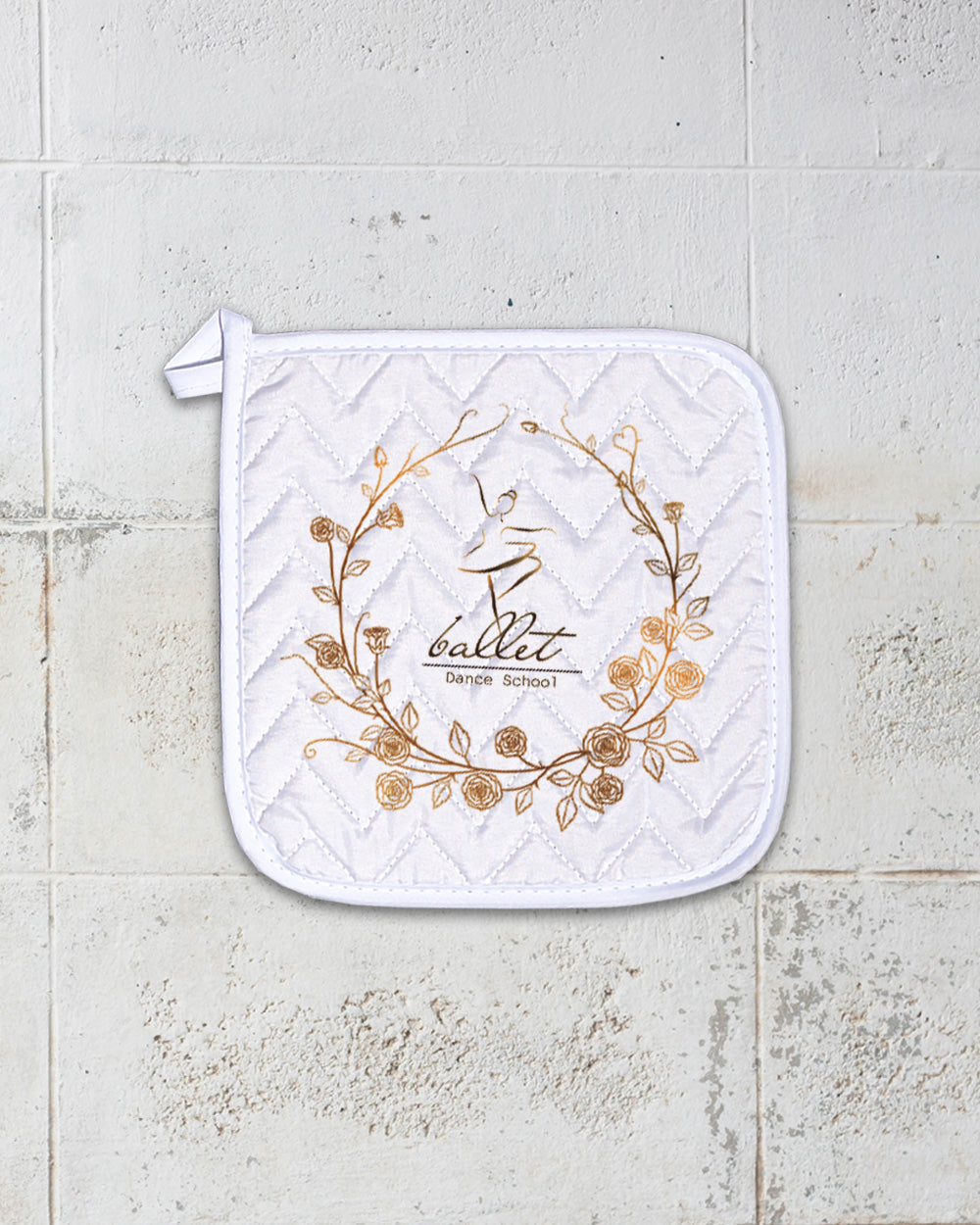 Ballet Pot Holder  (SIZE 8"X 8")