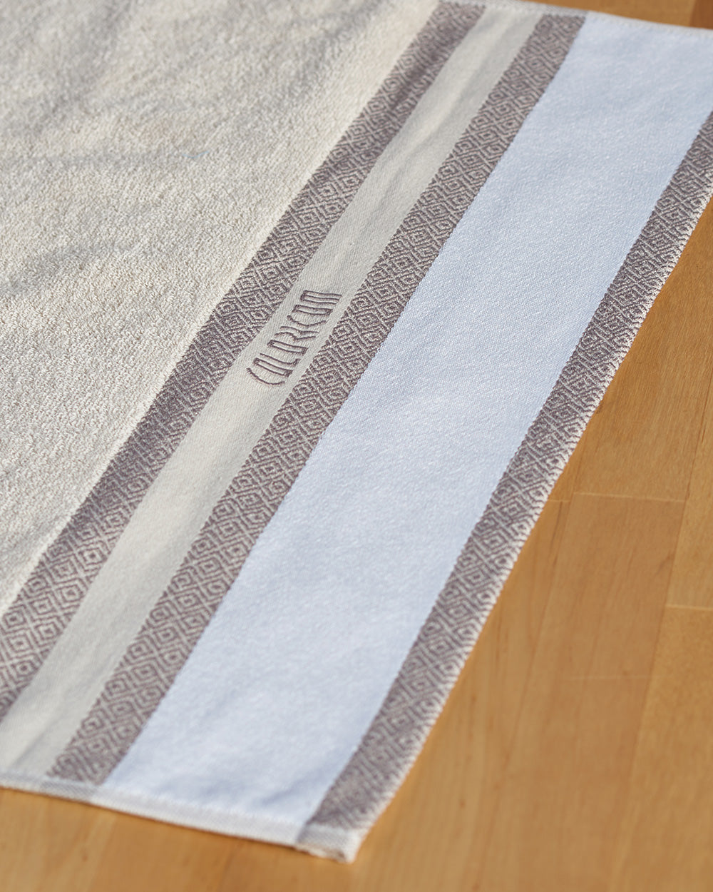 Beige Mini Bath Towel (SIZE 20"X 40")