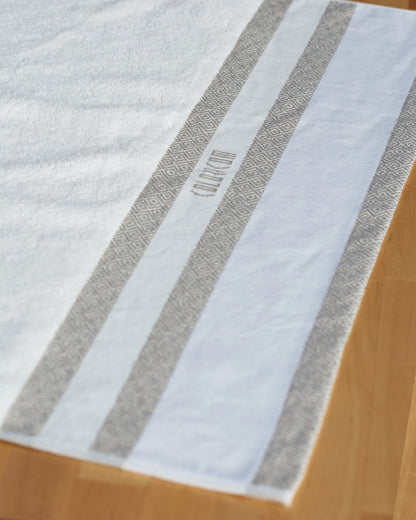 Ivory Bath Towel (SIZE 27"X 53")