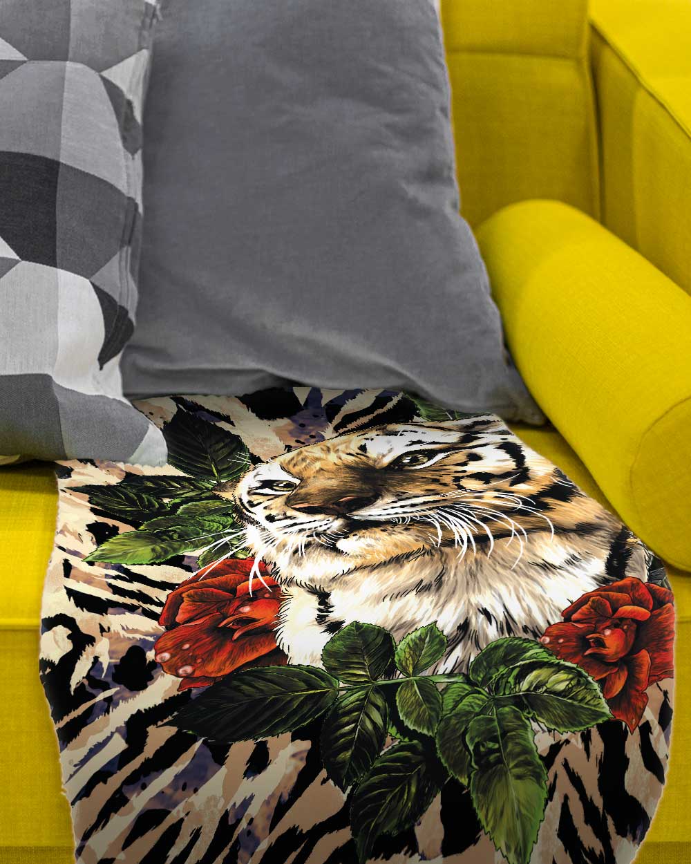 Wreathed Tiger Sherpa Blanket